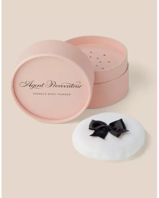 https://img.stylemi.co/unsafe/fit-in/520x650/filters:fill(fff)/https://img.stylemi.co/unsafe/0x0/products/agentprovocateur/20040371-agent-provocateur-sparkle-body-powder.jpg