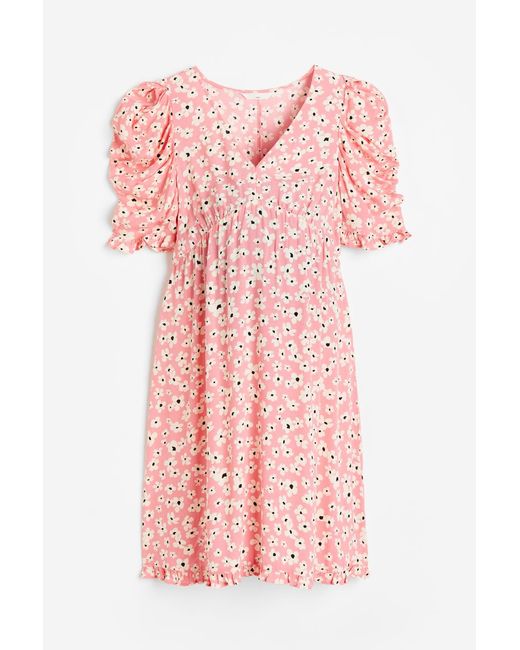 H & M MAMA Frill-trimmed dress Rosa in Pink