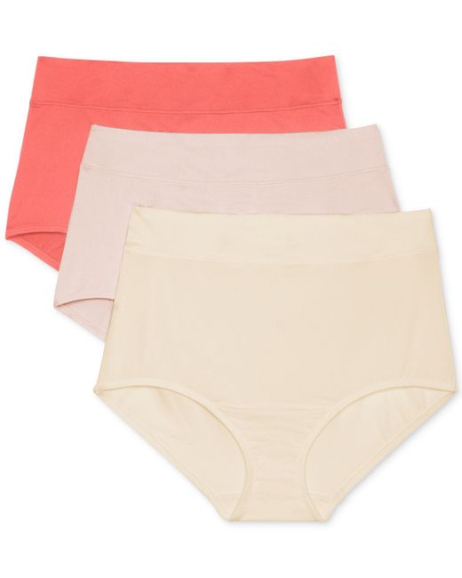 https://img.stylemi.co/unsafe/fit-in/520x650/filters:fill(fff)/https://img.stylemi.co/unsafe/0x0/products/macys/35285267-warners-womens-3-pk-no-pinching-problems.jpg