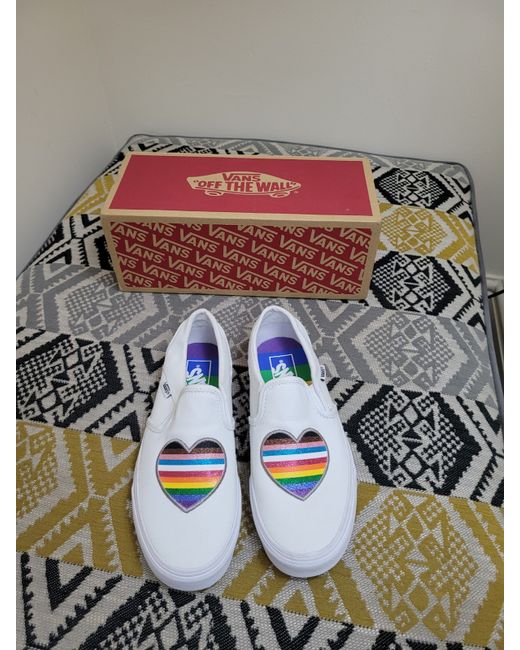 Vans Women's White New Asher Classic Slip On X Pride Glitter Heart 4.5 Eu 37