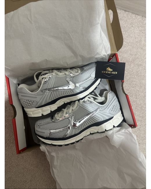 Nike Women's  Zoom Vomero 5 Photon Dust Uk 7.5 New With Box