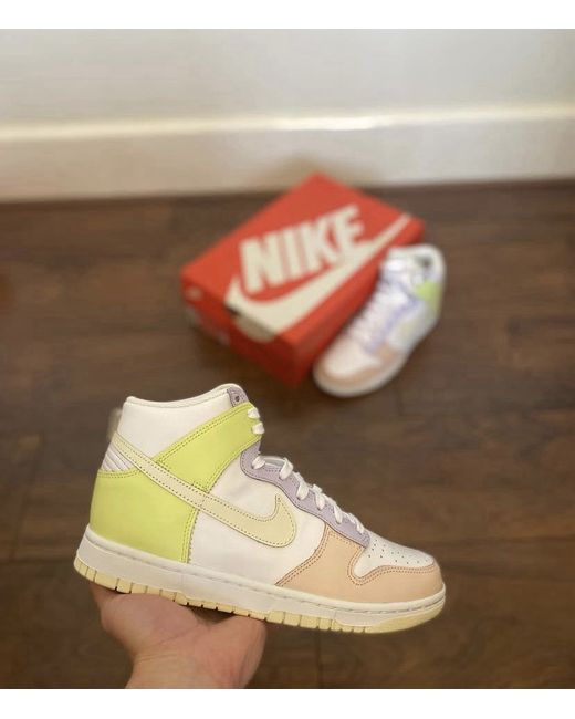 Nike Women's  Dunk High Lemon Twist Uk6