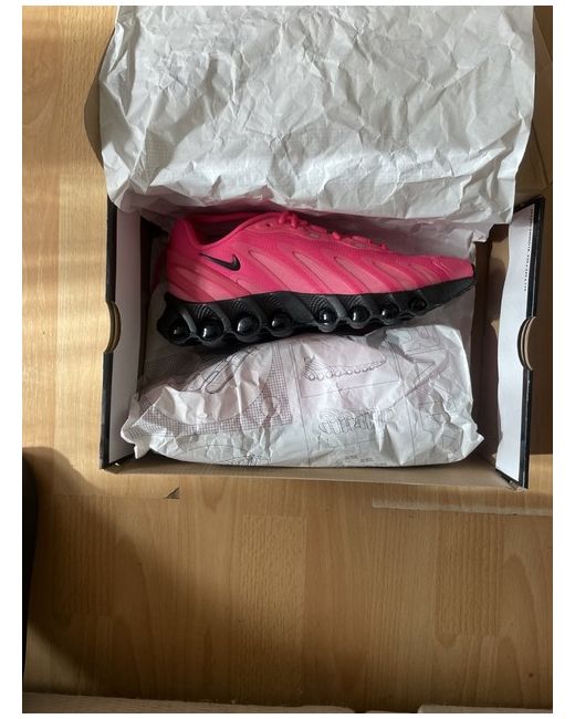 Nike Women's Pink Air Max Hyper Dn8