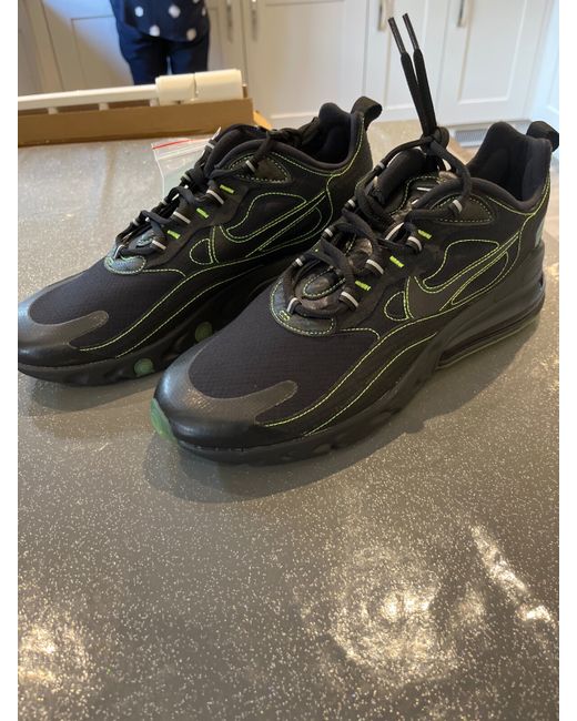 Nike Men's  Air Max 270 React. 9.5