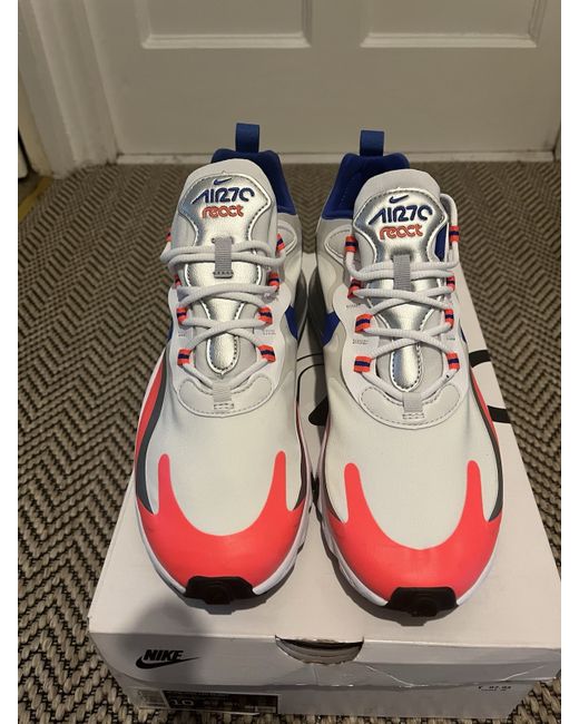 Nike Women's  W Air Max 270 React