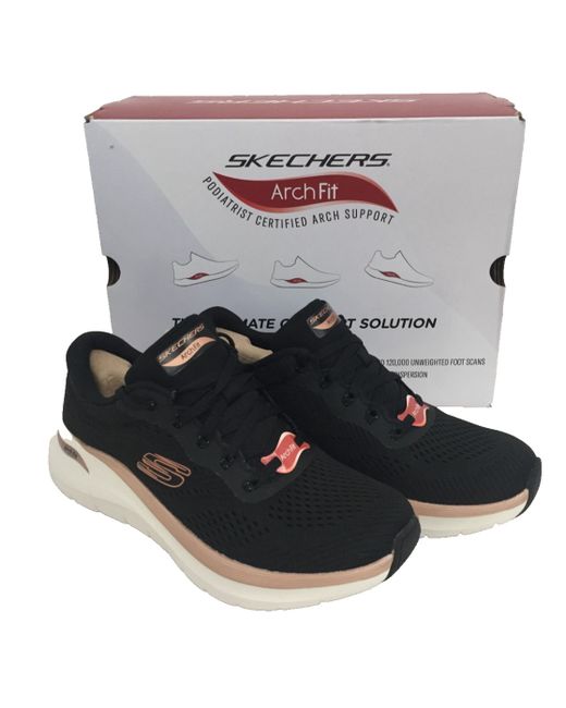 Skechers Women's Black Arch Fit 2.0 Glow The Distance Trainers 4 New F1