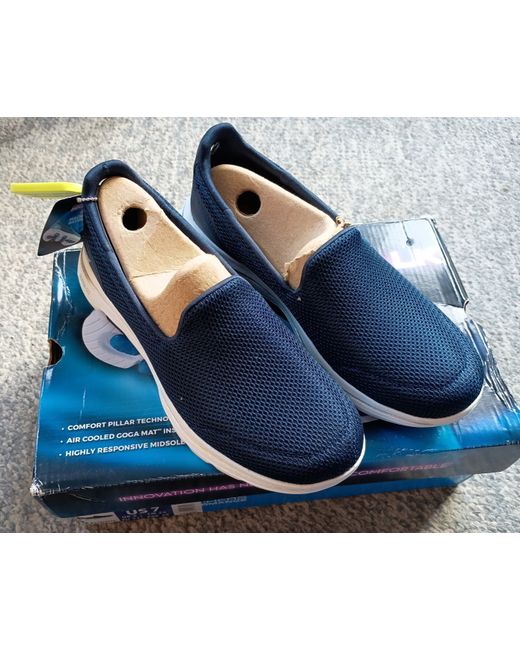 Skechers Women's Blue Go Walk 5 Trainers 4 Navy New With Box