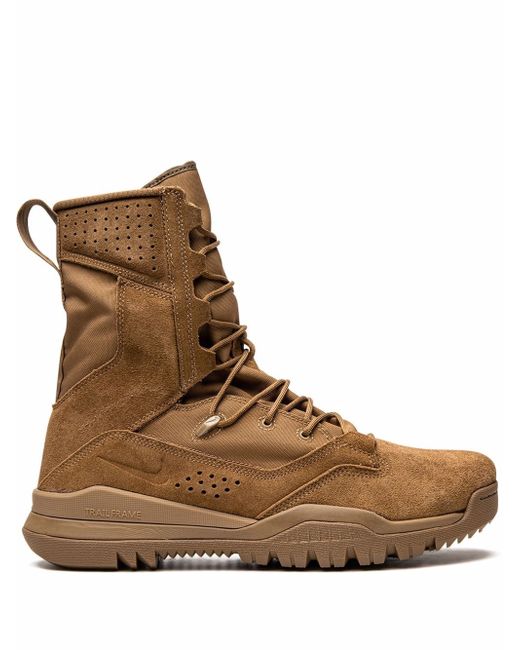 Nike Men's Brown Sfb Field 2 8-Inch Coyote Military Boots